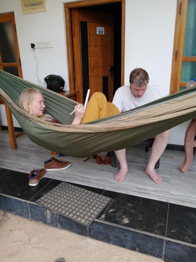Beach Life Uppuveli Trincomalee Bagian luar foto